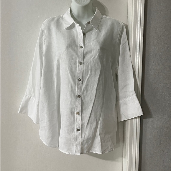 Chico's Classic White Button-Down linen Shirt - Picture 4 of 10